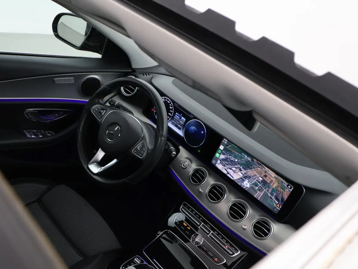200 AVANTGARDE SEDAN + DIGITALE COCKPIT WIDESCREEN | SCHUIFDAK | SFEERVERLICHTING