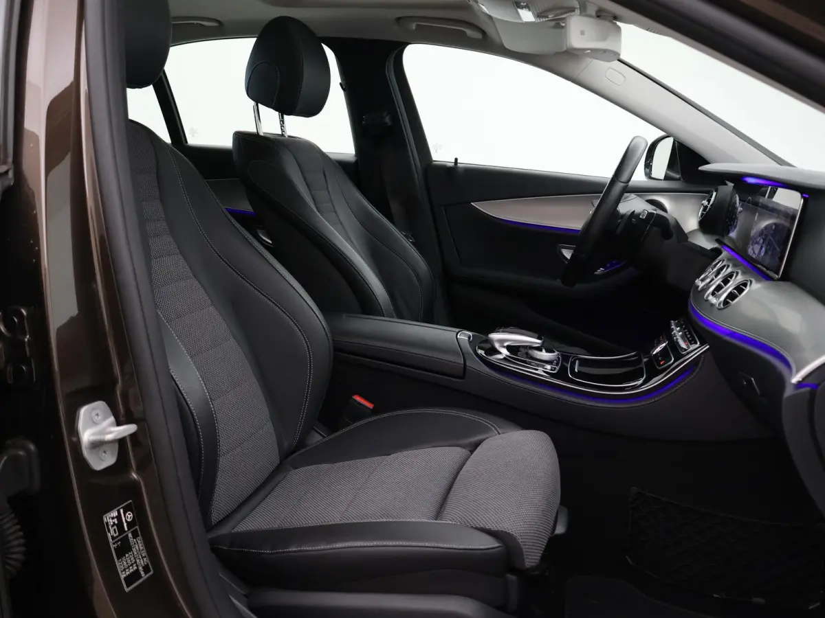 200 AVANTGARDE SEDAN + DIGITALE COCKPIT WIDESCREEN | SCHUIFDAK | SFEERVERLICHTING