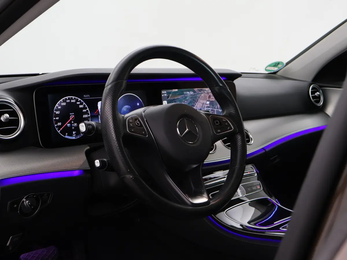 200 AVANTGARDE SEDAN + DIGITALE COCKPIT WIDESCREEN | SCHUIFDAK | SFEERVERLICHTING
