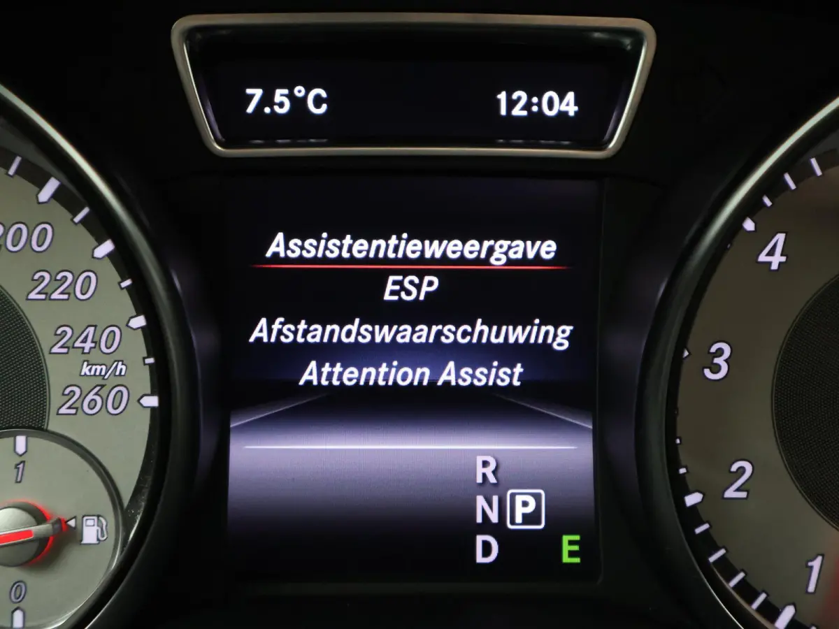 250 4MATIC 211 PK AMG SPORT + PANORAMA | LEDER | HARMAN/KARDON
