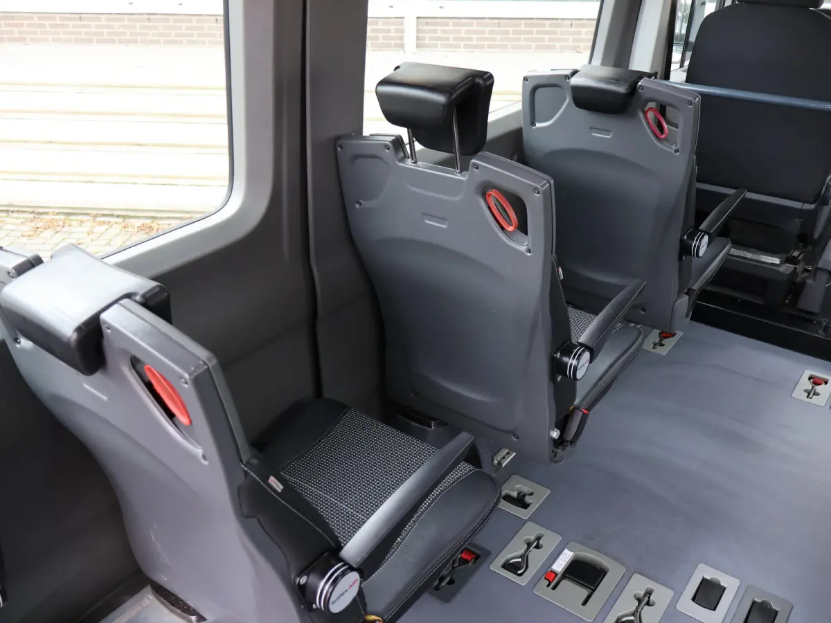 2.0 TDI ROLSTOEL AUTO 9-PERS. + 4 ROLSTOELEN *EXCL. BTW* - EURO 6 - LIFT
