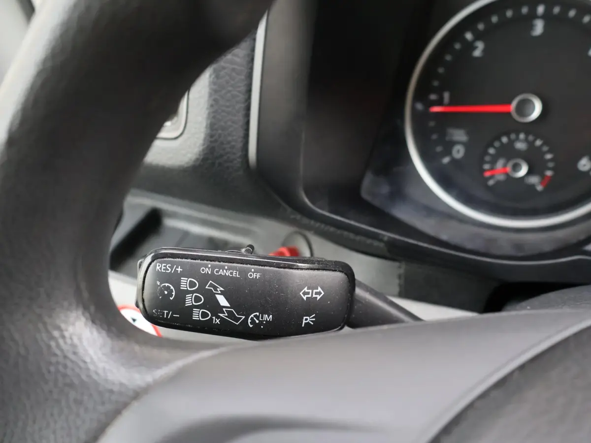 2.0 TDI ROLSTOEL AUTO 9-PERS. + 4 ROLSTOELEN *EXCL. BTW* - EURO 6 - LIFT