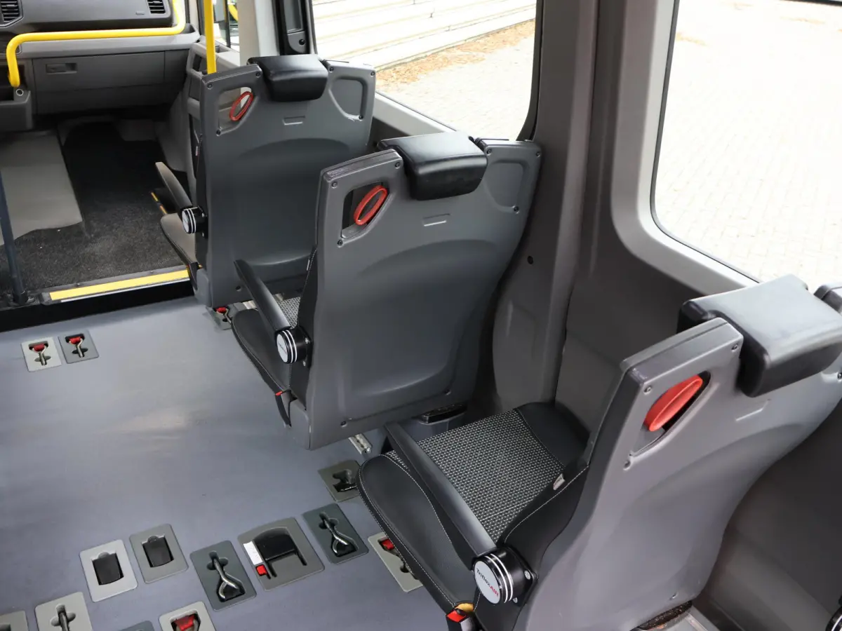 2.0 TDI ROLSTOEL AUTO 9-PERS. + 4 ROLSTOELEN *EXCL. BTW* - EURO 6 - LIFT