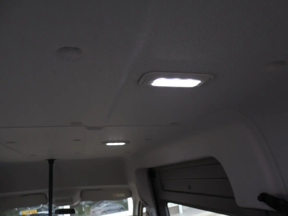 2.0 TDI ROLSTOEL AUTO 9-PERS. + 4 ROLSTOELEN *EXCL. BTW* - EURO 6 - LIFT