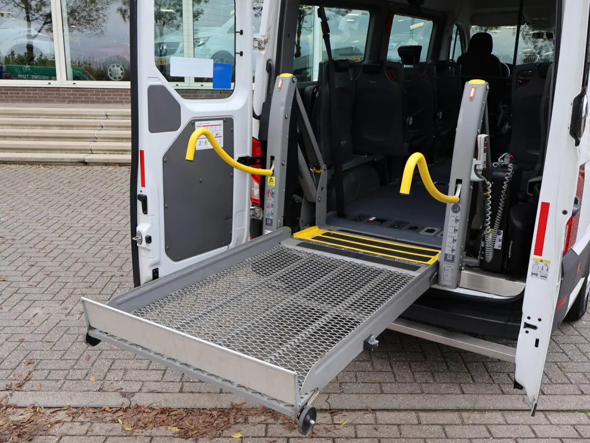 2.0 TDI ROLSTOEL AUTO 9-PERS. + 4 ROLSTOELEN *EXCL. BTW* - EURO 6 - LIFT