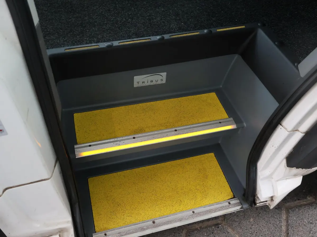 2.0 TDI ROLSTOEL AUTO 9-PERS. + 4 ROLSTOELEN *EXCL. BTW* - EURO 6 - LIFT