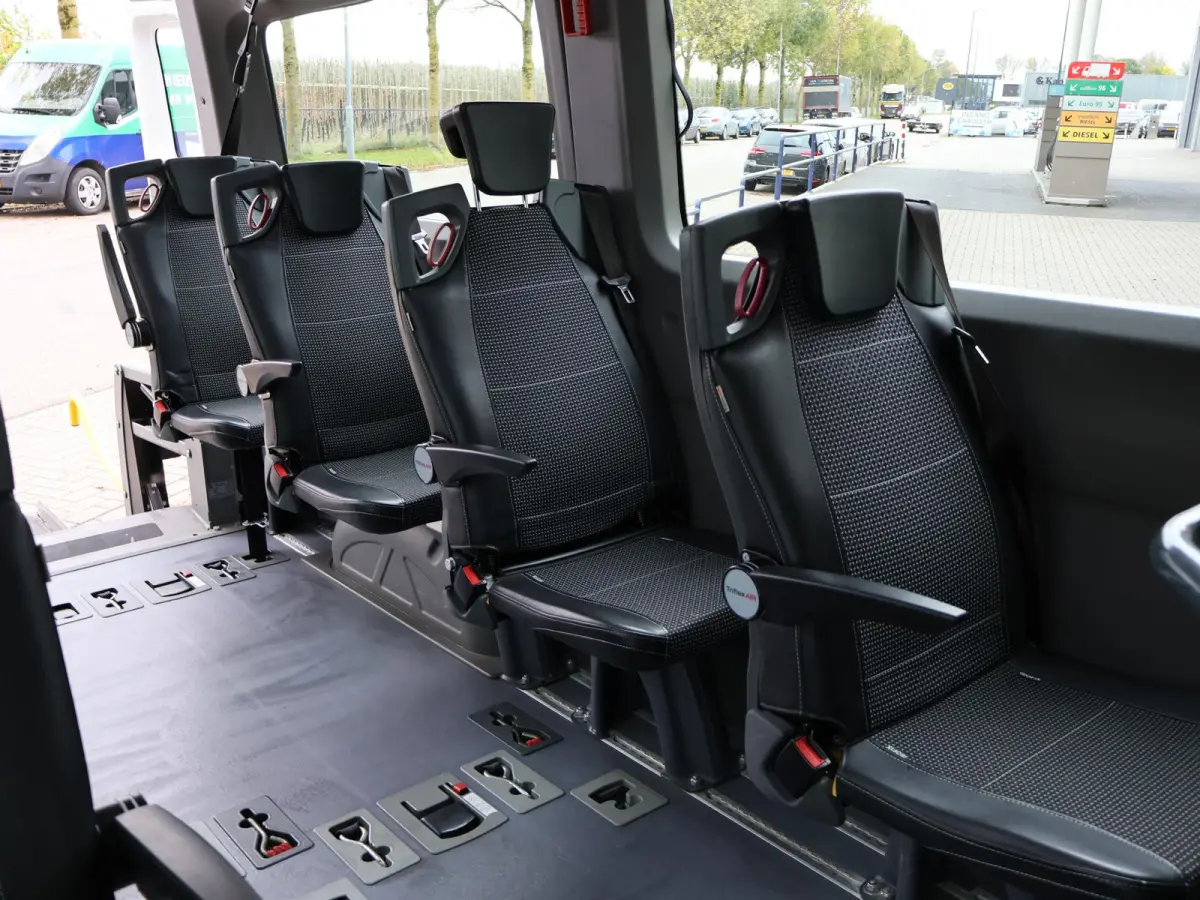 2.0 TDI ROLSTOEL AUTO 9-PERS. + 4 ROLSTOELEN *EXCL. BTW* - EURO 6 - LIFT