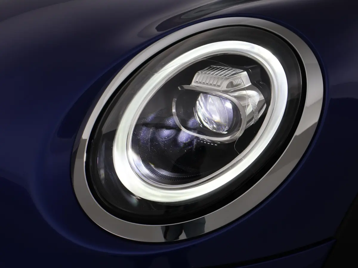 1.5 COOPER SALT 5-DEURS AUT. *STARLIGHT BLUE* + LED / AIRCO