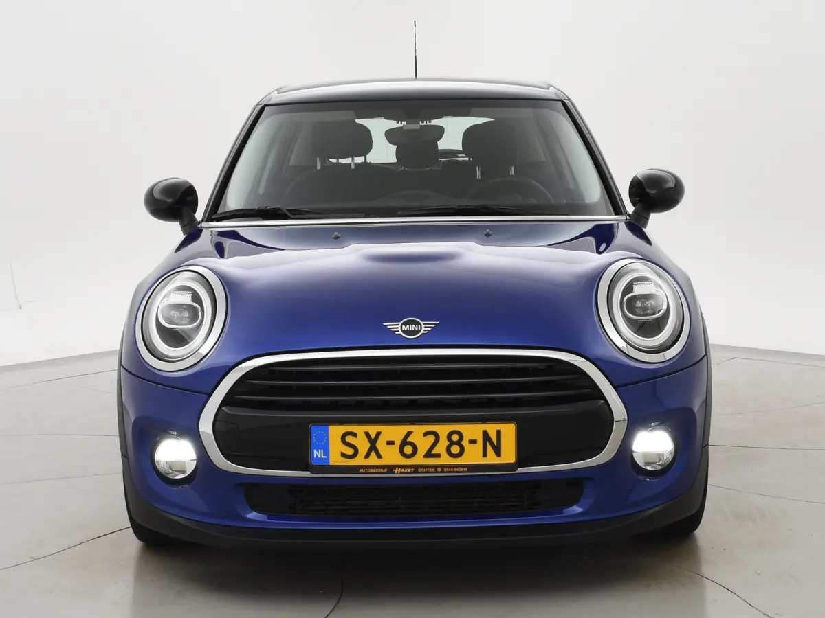 1.5 COOPER SALT 5-DEURS AUT. *STARLIGHT BLUE* + LED / AIRCO