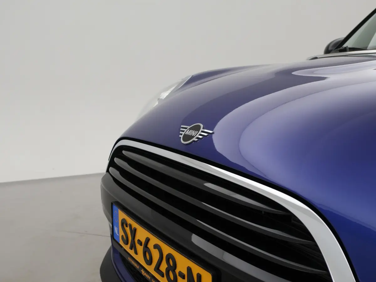 1.5 COOPER SALT 5-DEURS AUT. *STARLIGHT BLUE* + LED / AIRCO