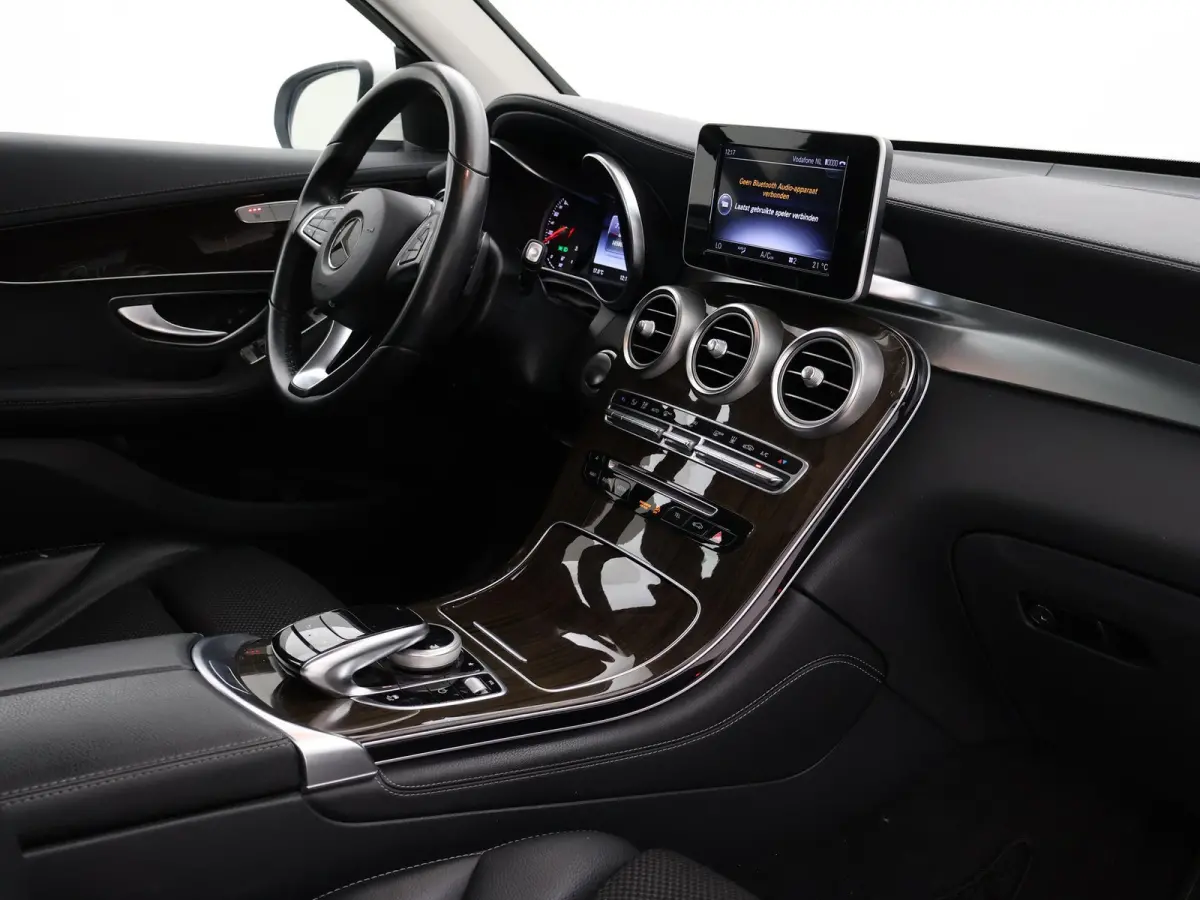 350e 4MATIC PLUG-IN HYBRID + TREKHAAK | PANORAMA | LUCHTVERING | LED | STOELVERWARMING
