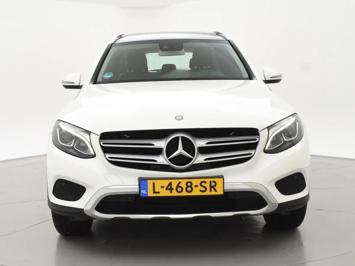 350e 4MATIC PLUG-IN HYBRID + TREKHAAK | PANORAMA | LUCHTVERING | LED | STOELVERWARMING