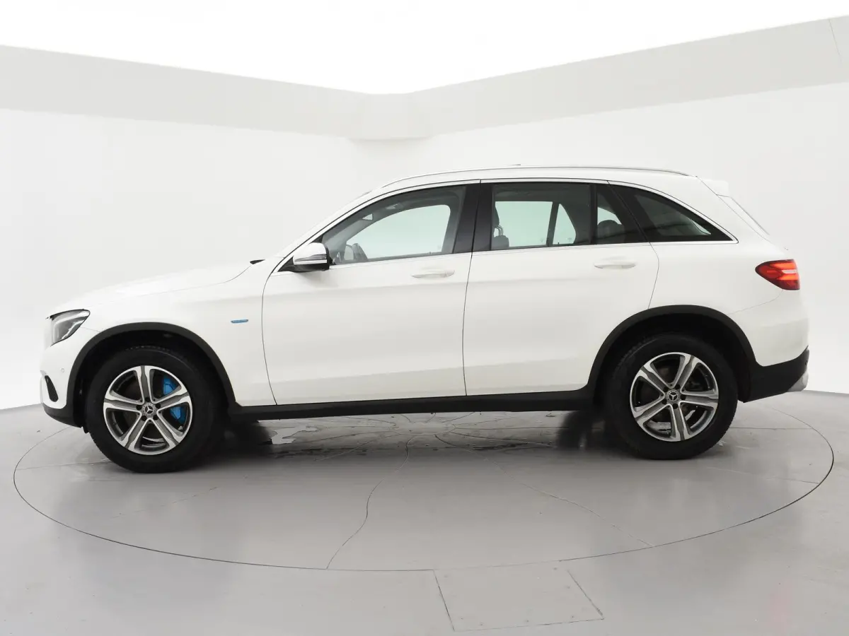350e 4MATIC PLUG-IN HYBRID + TREKHAAK | PANORAMA | LUCHTVERING | LED | STOELVERWARMING