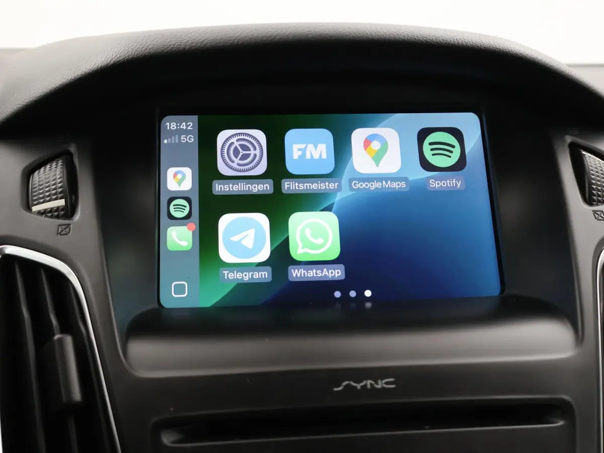 1.0 ECOBOOST 125 PK + APPLE CARPLAY / TREKHAAK / VOORRUITVERWARMING
