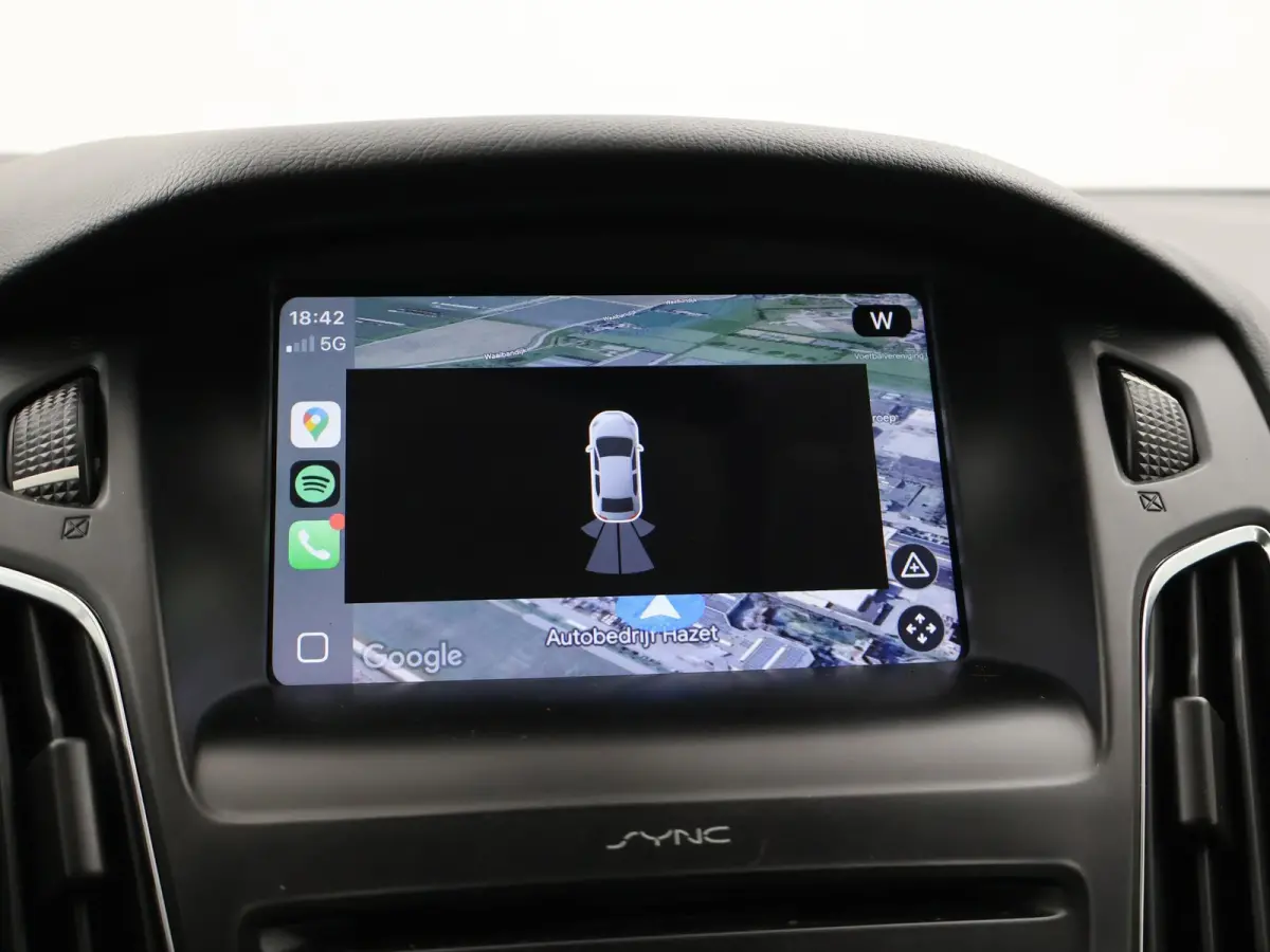 1.0 ECOBOOST 125 PK + APPLE CARPLAY / TREKHAAK / VOORRUITVERWARMING
