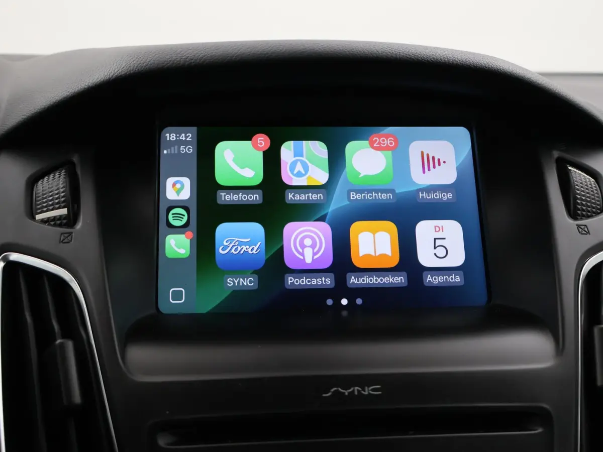 1.0 ECOBOOST 125 PK + APPLE CARPLAY / TREKHAAK / VOORRUITVERWARMING