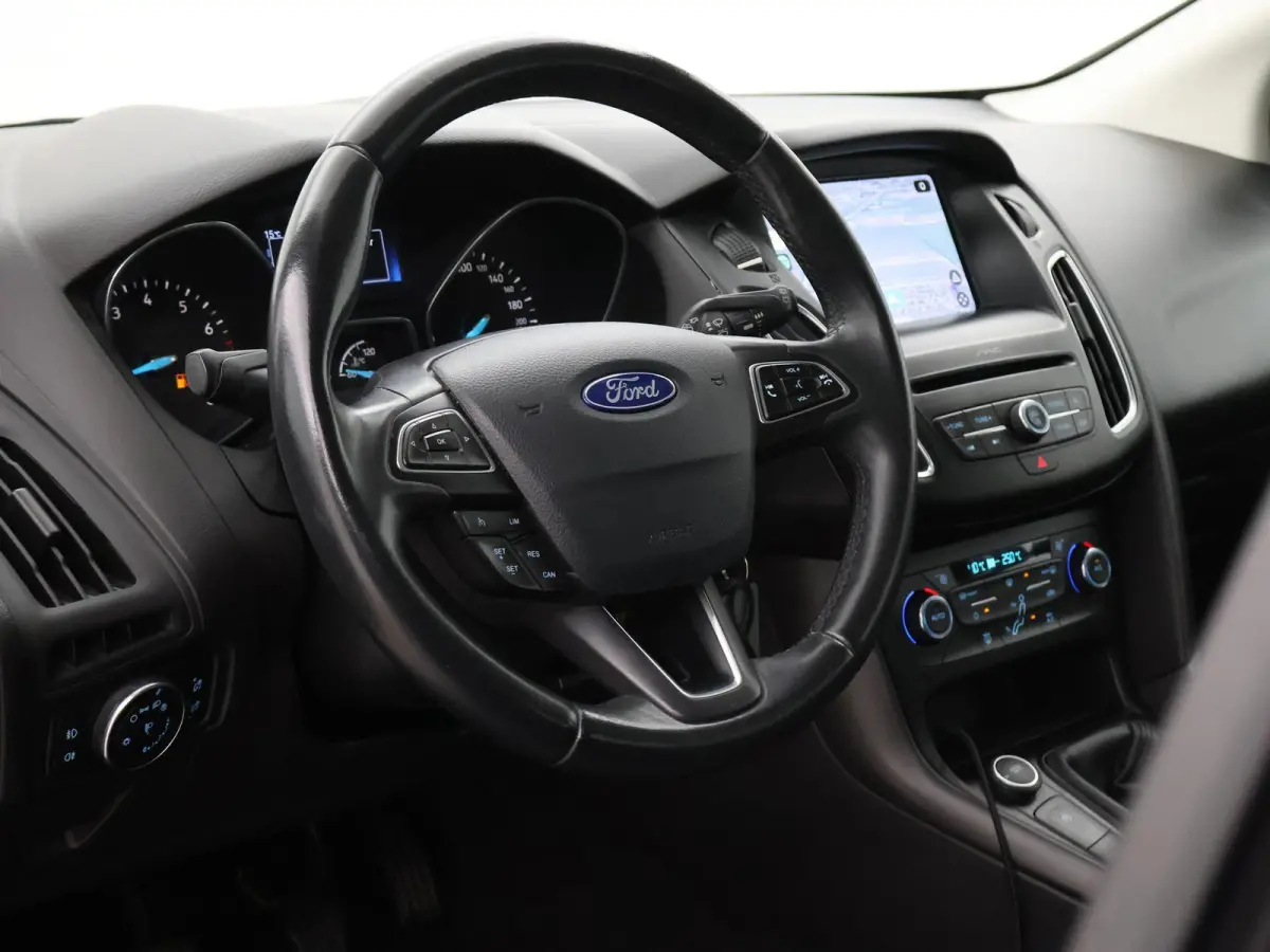 1.0 ECOBOOST 125 PK + APPLE CARPLAY / TREKHAAK / VOORRUITVERWARMING