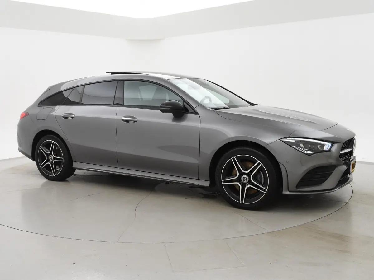 250e PLUG-IN AMG SPORT + PANORAMA / ELEKTR. TREKHAAK / MEMORY