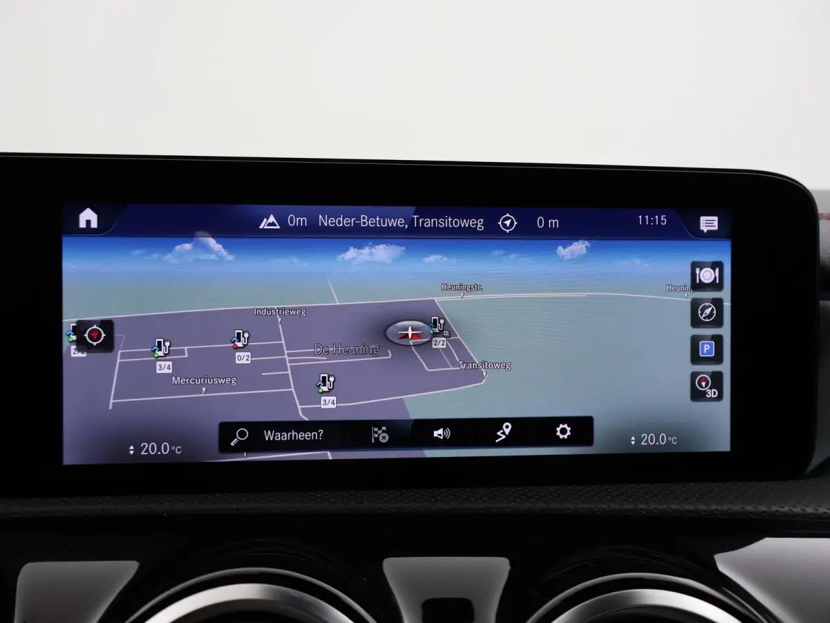 250e PLUG-IN AMG SPORT + PANORAMA / ELEKTR. TREKHAAK / MEMORY