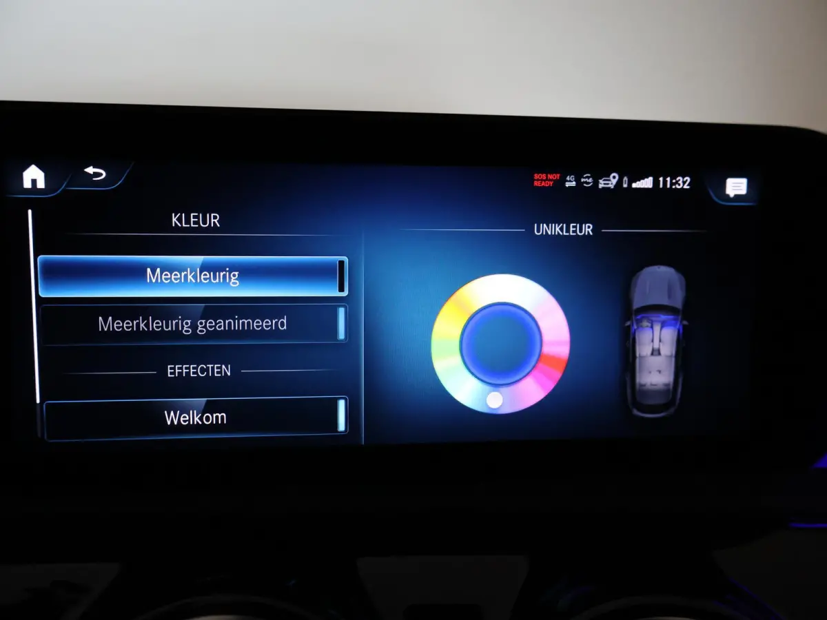 250e PLUG-IN AMG SPORT + PANORAMA / ELEKTR. TREKHAAK / MEMORY