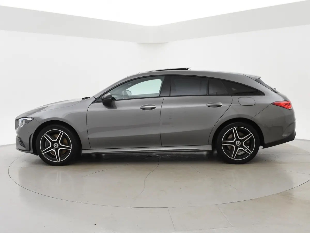 250e PLUG-IN AMG SPORT + PANORAMA / ELEKTR. TREKHAAK / MEMORY
