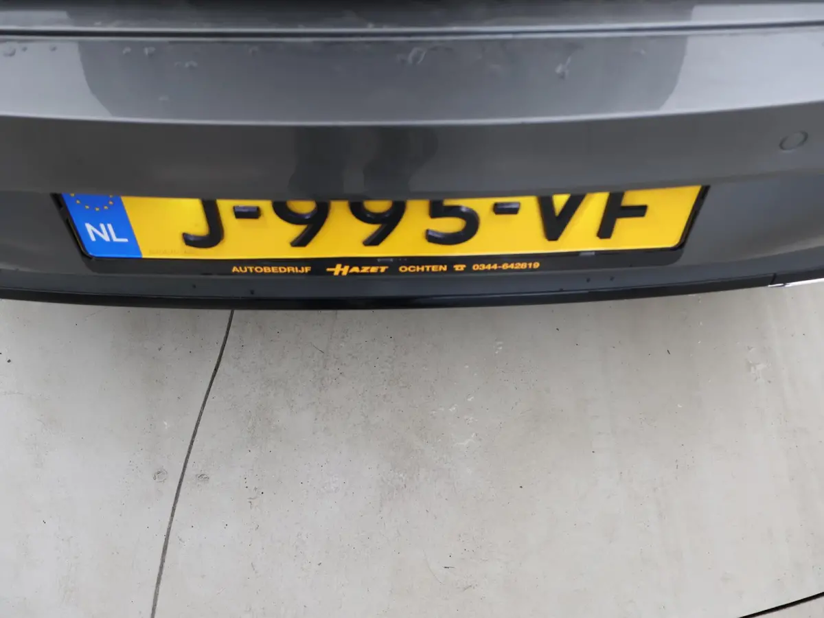 250e PLUG-IN AMG SPORT + PANORAMA / ELEKTR. TREKHAAK / MEMORY