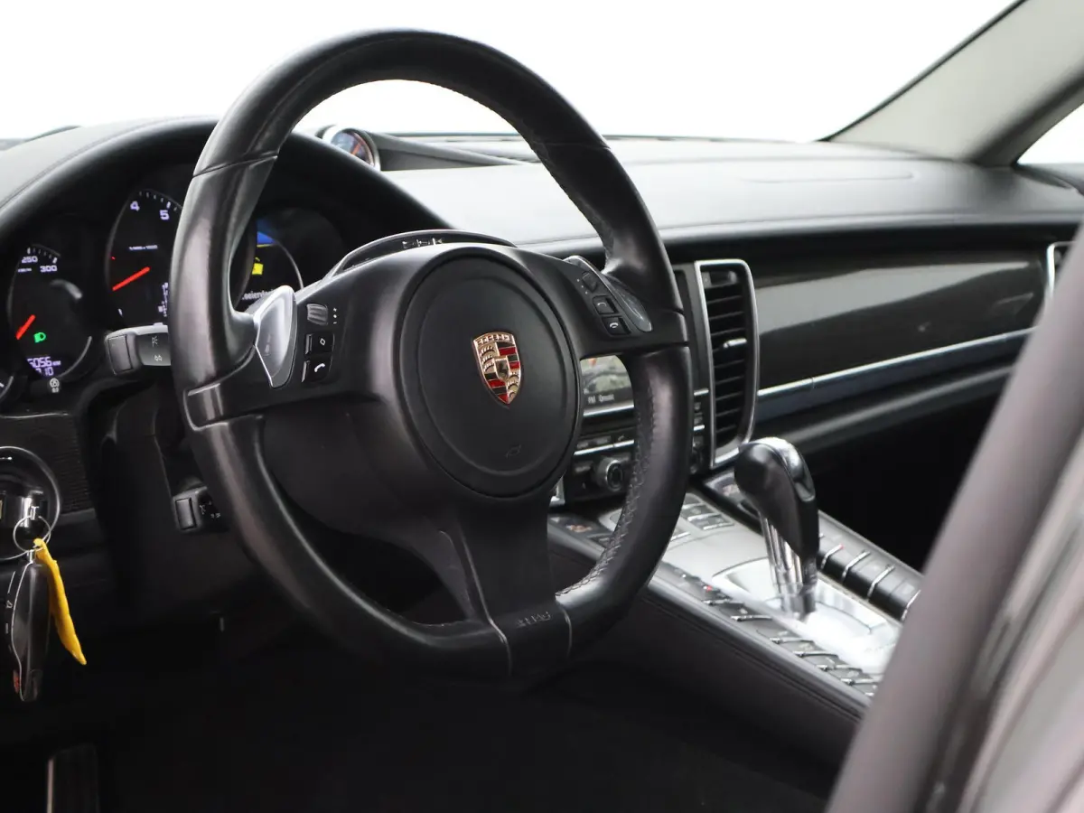 4 3.6 V6 300 PK *55.056 KM! | ORIG. NL!* | 19 INCH TURBO VELGEN | SCHUIFDAK | SPORT CHRONO