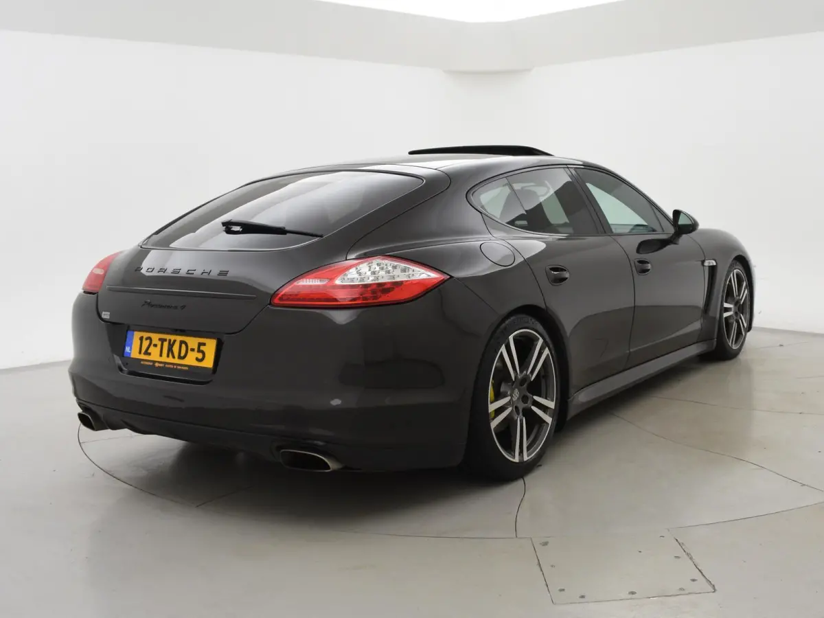 4 3.6 V6 300 PK *55.056 KM! | ORIG. NL!* | 19 INCH TURBO VELGEN | SCHUIFDAK | SPORT CHRONO