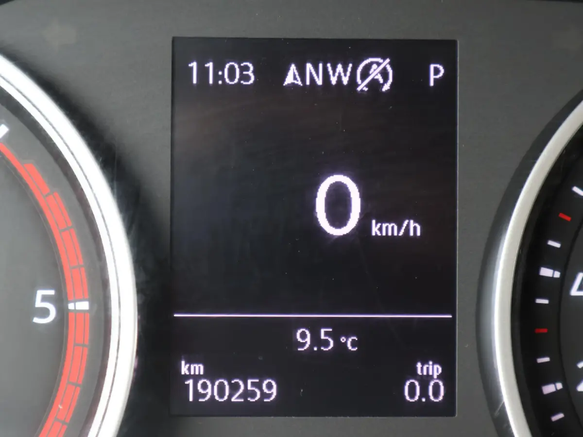 50 5.180 2.0 180 PK AUT. DUBBEL LUCHT + 3500 KG TH + 230V | WERKPLAATSINRICHTING | CAMERA | NAVIGATIE