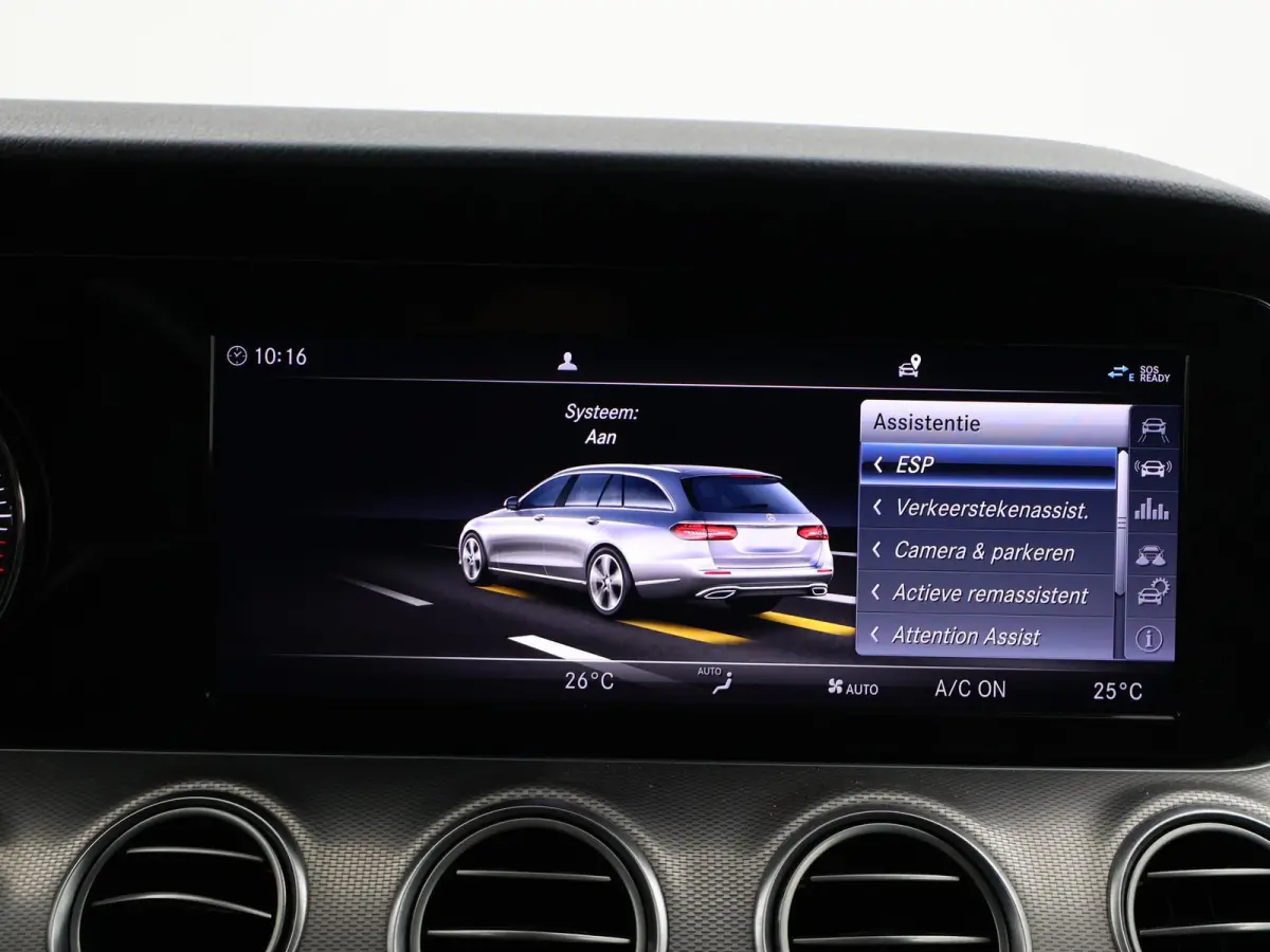 220d 194 PK AUT9 AVANTGARDE + TREKHAAK Mercedes-Benz E-klasse Estate 220d 194 PK AUT9 + TRKEHAAK / SFEERVERLICHTING / SFEERVERLICHTING / APPLE CARPLAY / LED