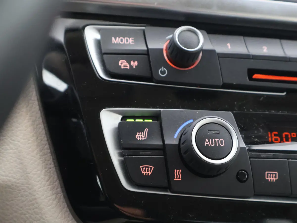 420i H.E. + SPORTSOELEN | LEDER | CAMERA | DIGITALE COCKPIT | MEMORY | HARMAN/KARDON