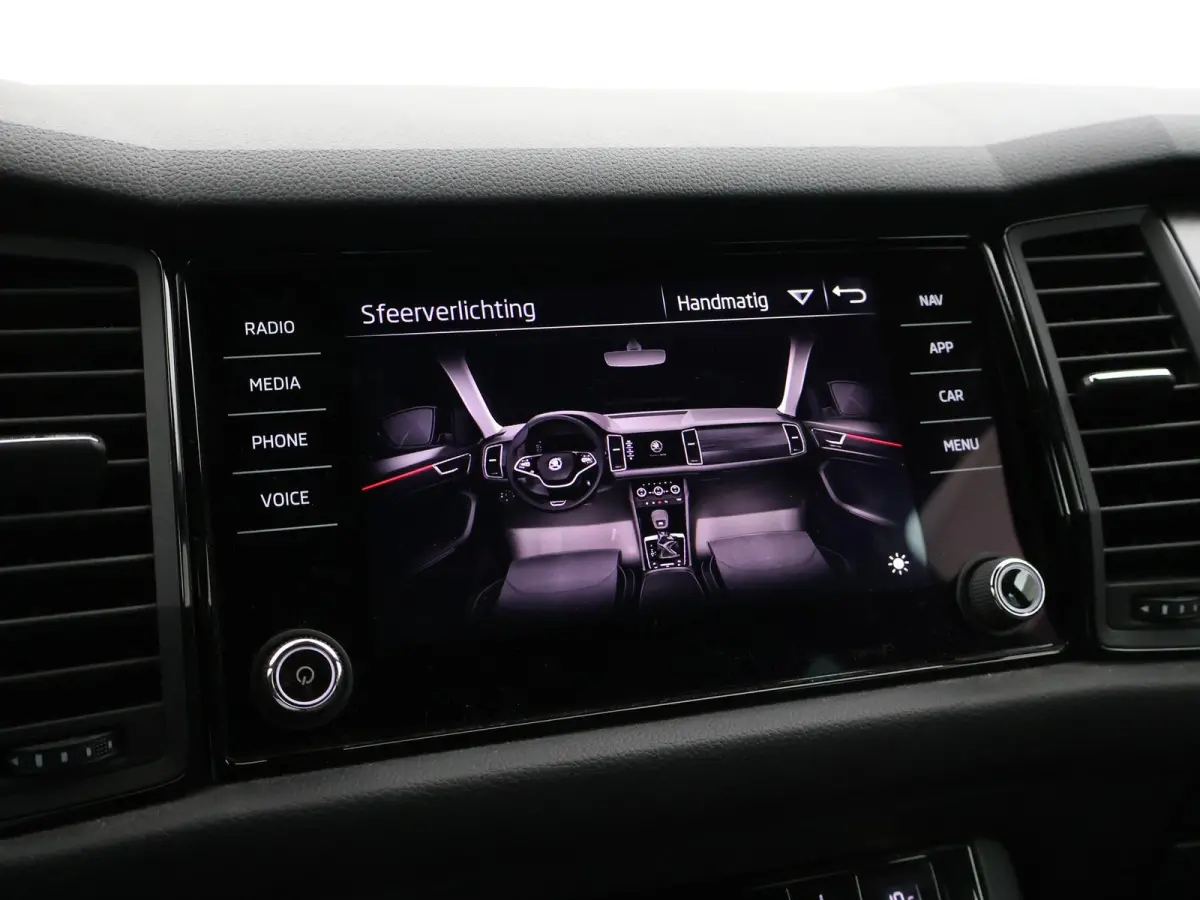 1.5 TSI 150 PK DSG AUT. 7-PERS SPORTLINE *MAT ZWART* + ADAPTIVE CRUISE | VIRTUAL COCKPIT | CAMERA | 20 INCH
