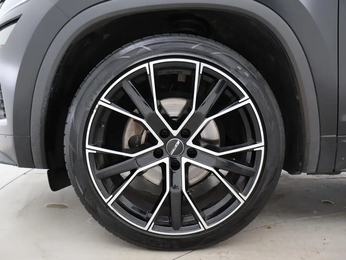 1.5 TSI 150 PK DSG AUT. 7-PERS SPORTLINE *MAT ZWART* + ADAPTIVE CRUISE | VIRTUAL COCKPIT | CAMERA | 20 INCH