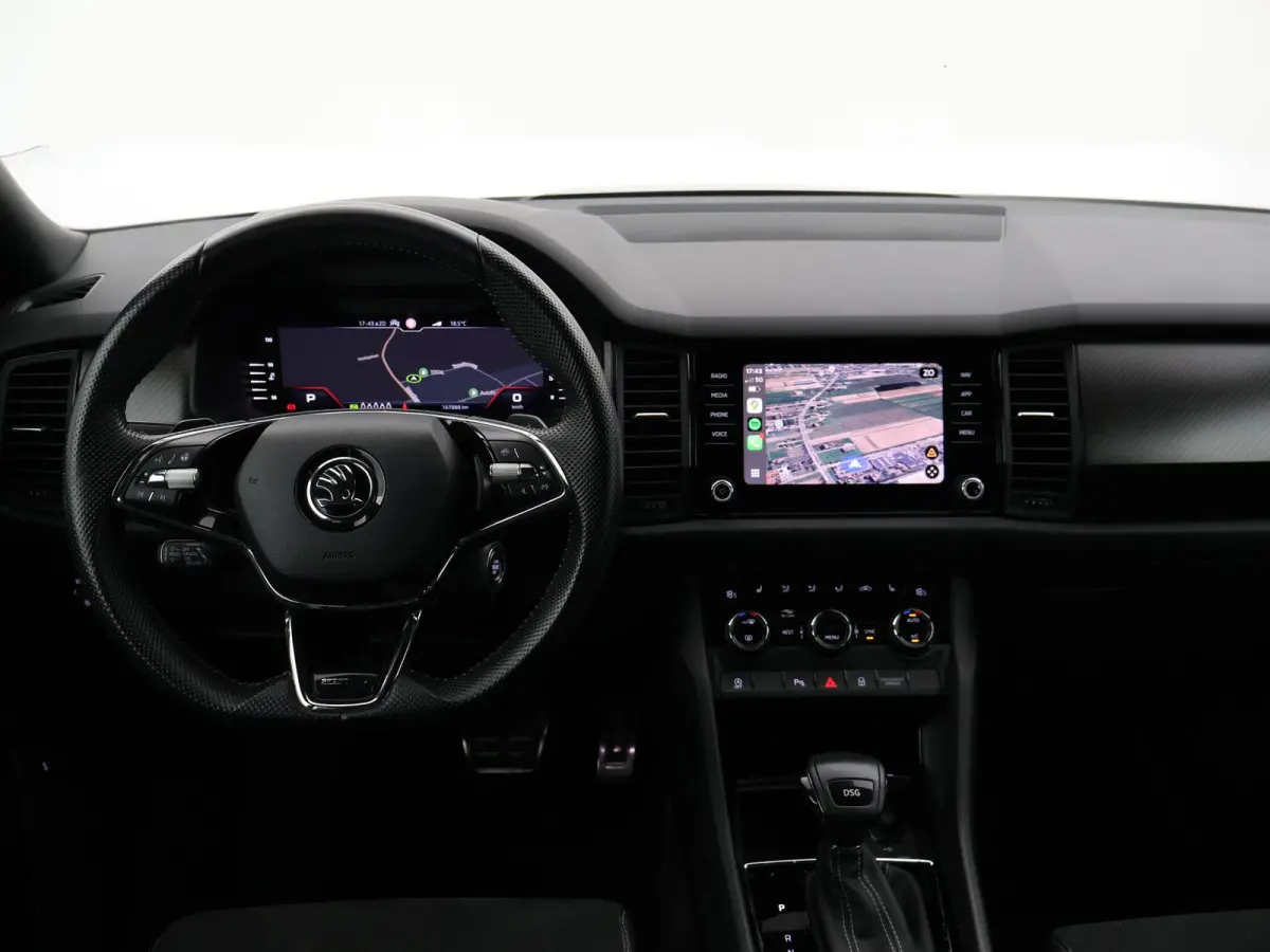 1.5 TSI 150 PK DSG AUT. 7-PERS SPORTLINE *MAT ZWART* + ADAPTIVE CRUISE | VIRTUAL COCKPIT | CAMERA | 20 INCH