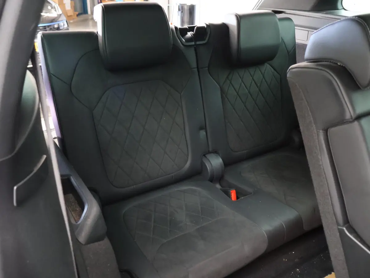 1.5 TSI 150 PK DSG AUT. 7-PERS SPORTLINE *MAT ZWART* + ADAPTIVE CRUISE | VIRTUAL COCKPIT | CAMERA | 20 INCH