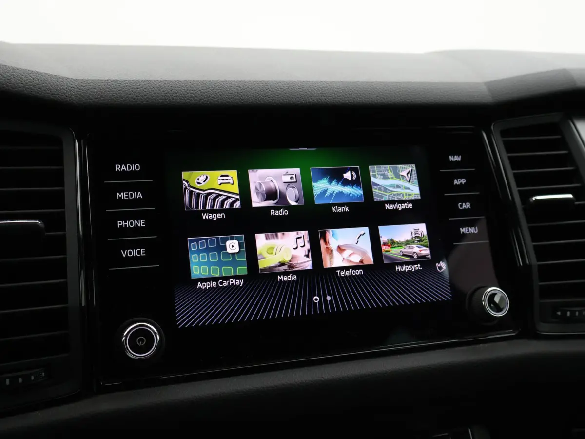 1.5 TSI 150 PK DSG AUT. 7-PERS SPORTLINE *MAT ZWART* + ADAPTIVE CRUISE | VIRTUAL COCKPIT | CAMERA | 20 INCH