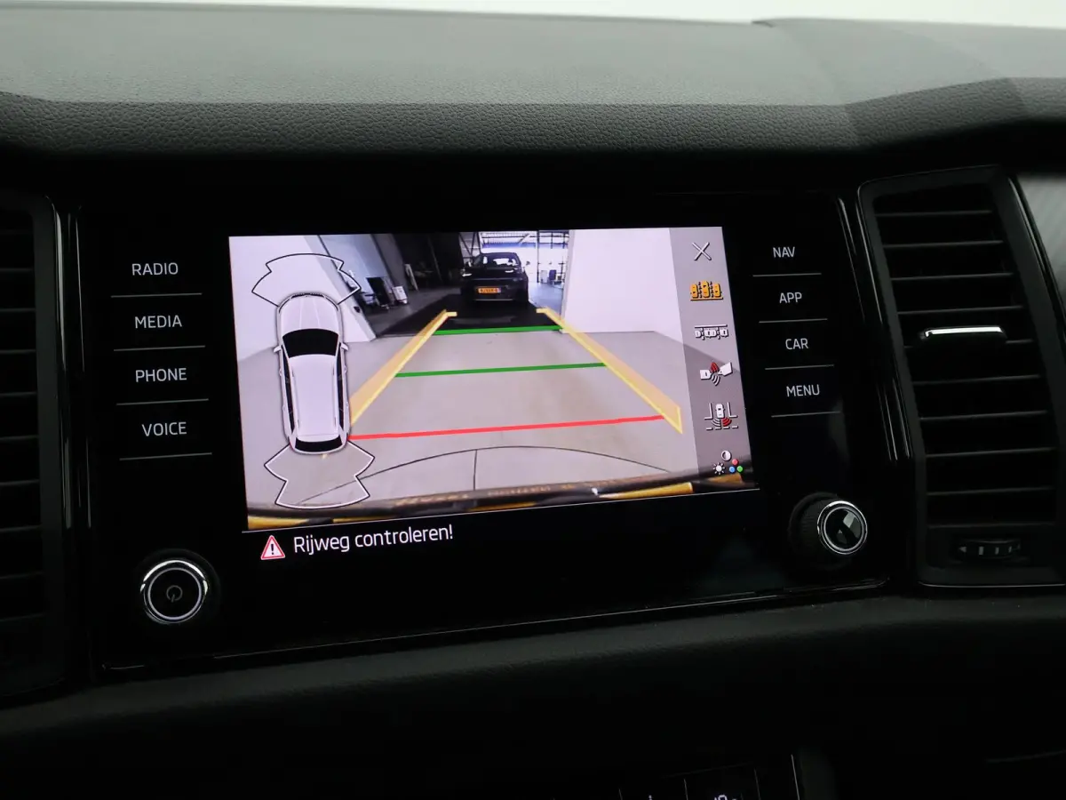1.5 TSI 150 PK DSG AUT. 7-PERS SPORTLINE *MAT ZWART* + ADAPTIVE CRUISE | VIRTUAL COCKPIT | CAMERA | 20 INCH
