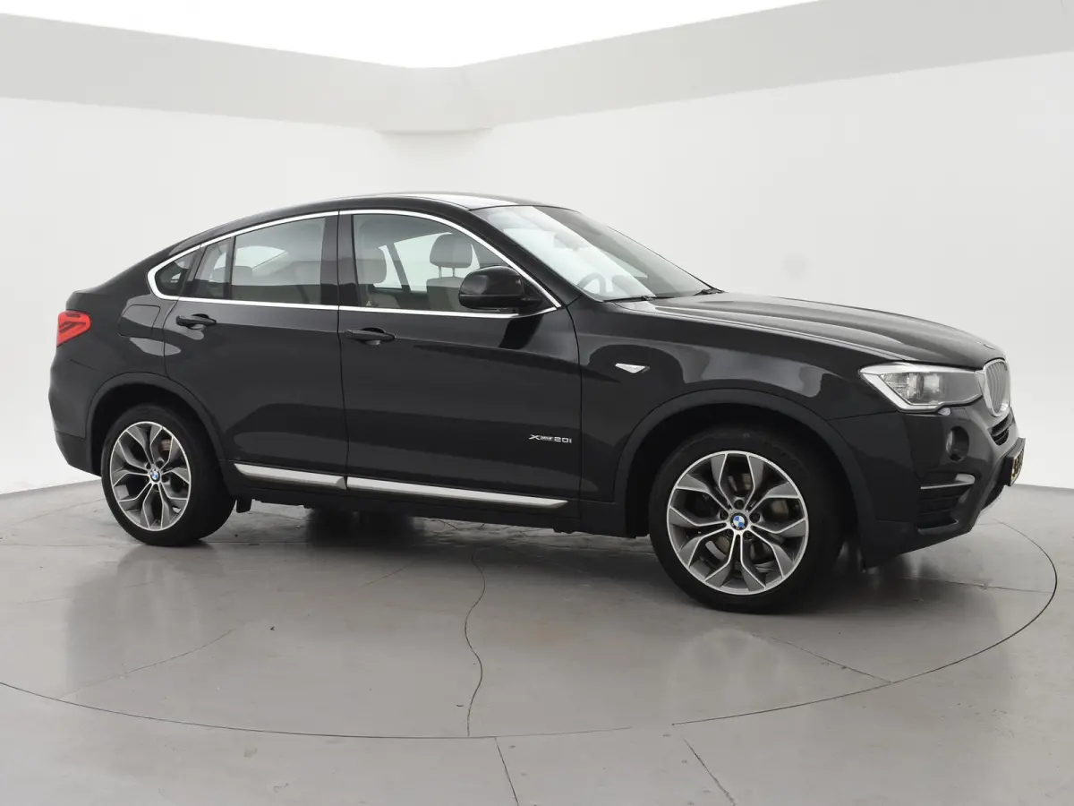 xDrive20i 184 PK H.E. + TREKHAAK 2000 KG | LEDER | HEAD-UP | STOELVERW. | 19 INCH
