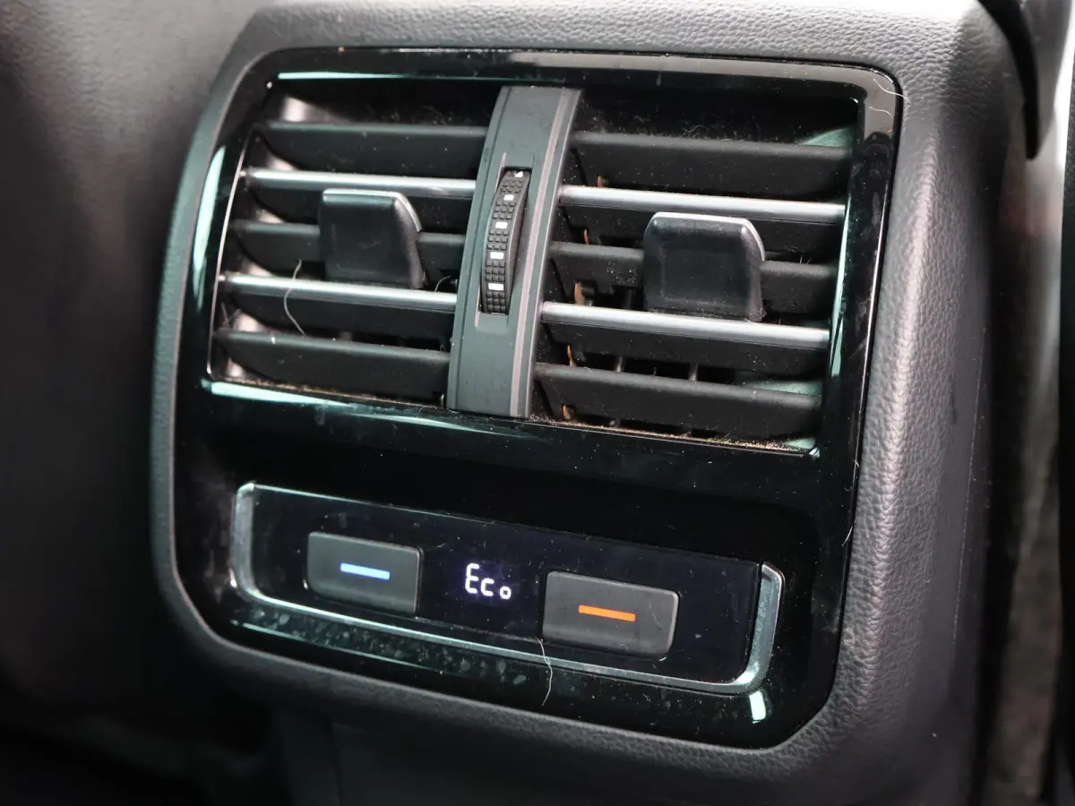 1.4 TSI GTE 218 PK + VIRTUAL COCKPIT / PANORAMA / TREKHAAK / CARPLAY