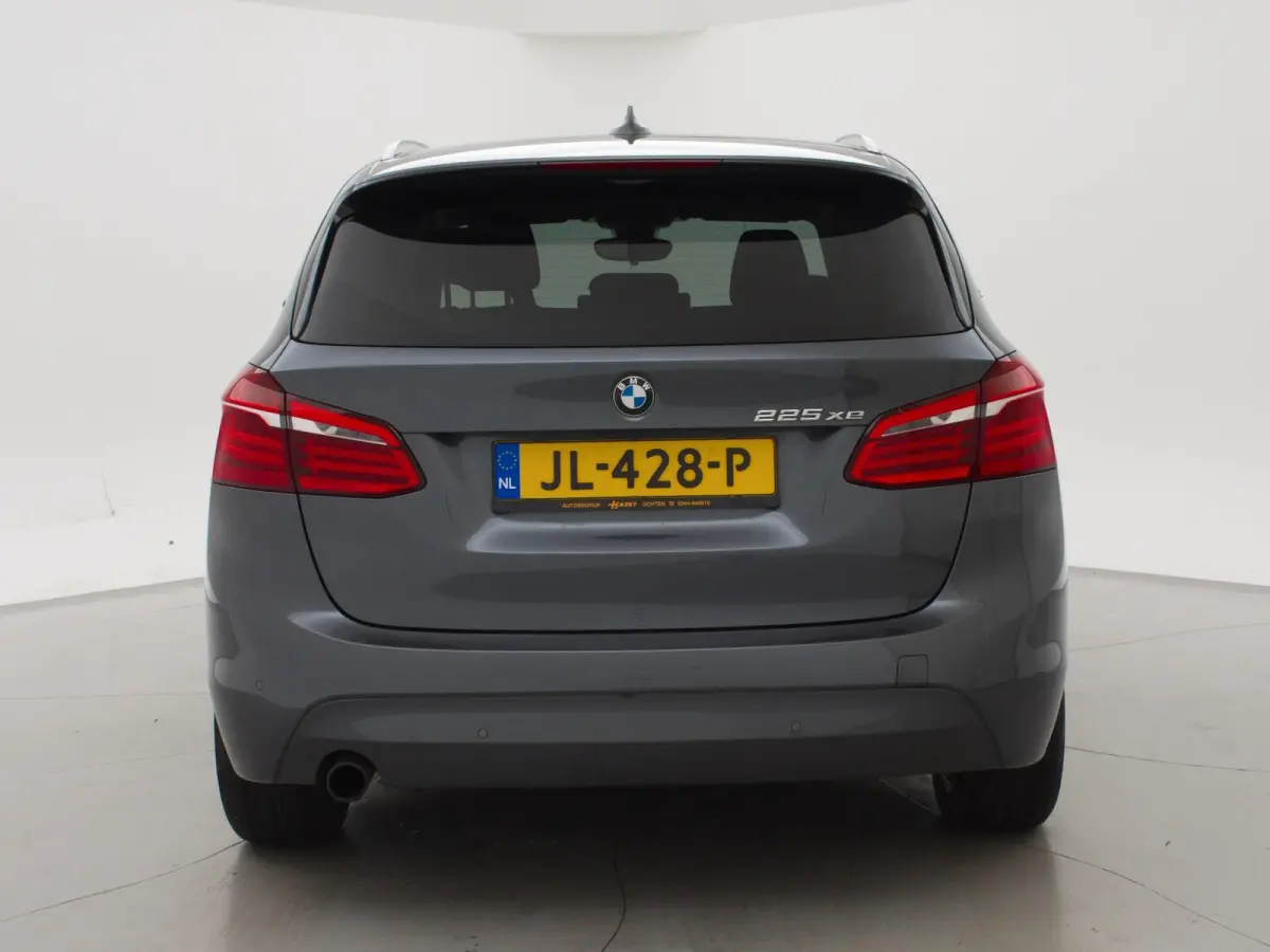 225XE 224 PK HYBRID XDRIVE EXECUTIVE + LED / NAVIGATIE