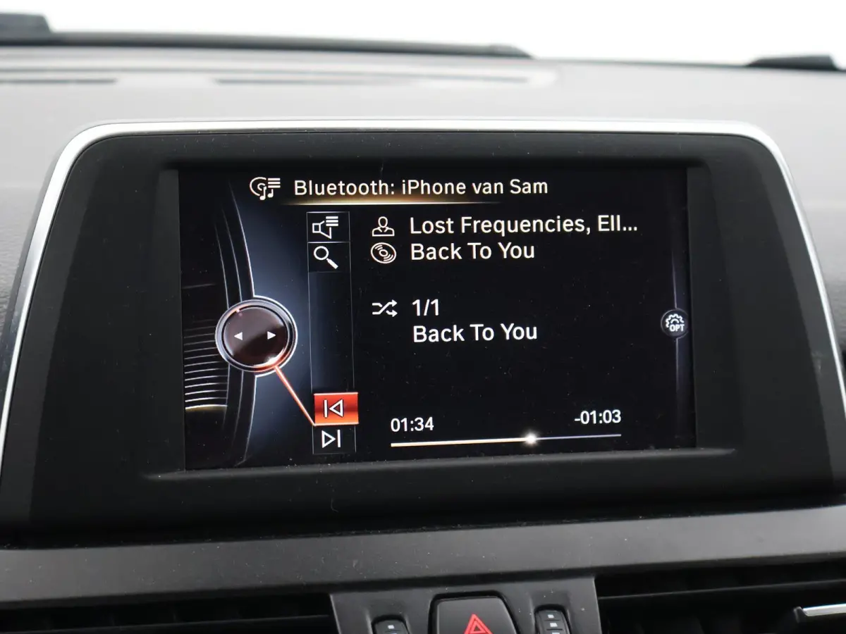225XE 224 PK HYBRID XDRIVE EXECUTIVE + LED / NAVIGATIE