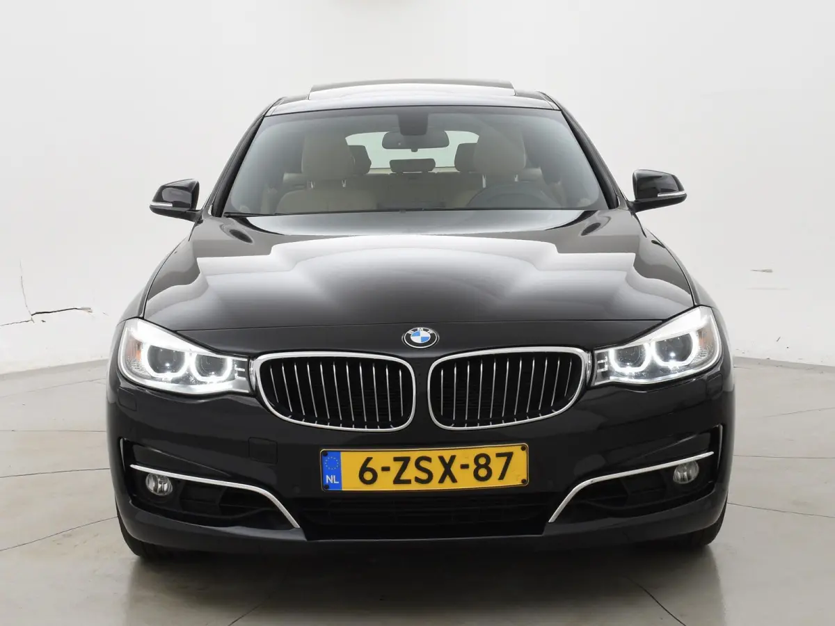 320i GT LUXURY + PANORAMA / NAVIGATIE PROFESSIONAL
