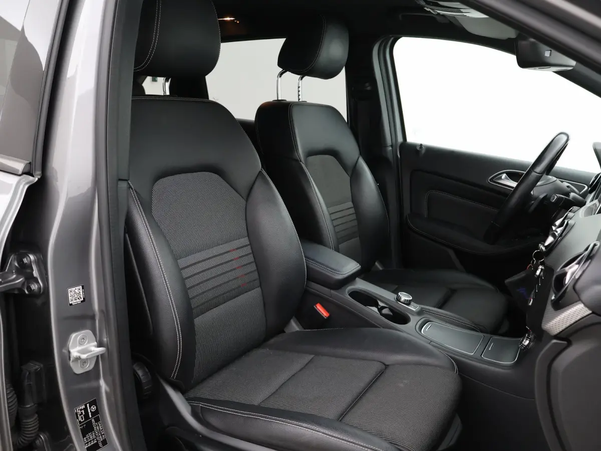 200 AUT7 156 PK AMG SPORT + NIGHT PACK | TREKHAAK | CAMERA | COMAND NAVIGATIE
