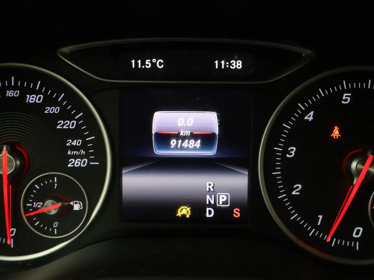 200 AUT7 156 PK AMG SPORT + NIGHT PACK | TREKHAAK | CAMERA | COMAND NAVIGATIE
