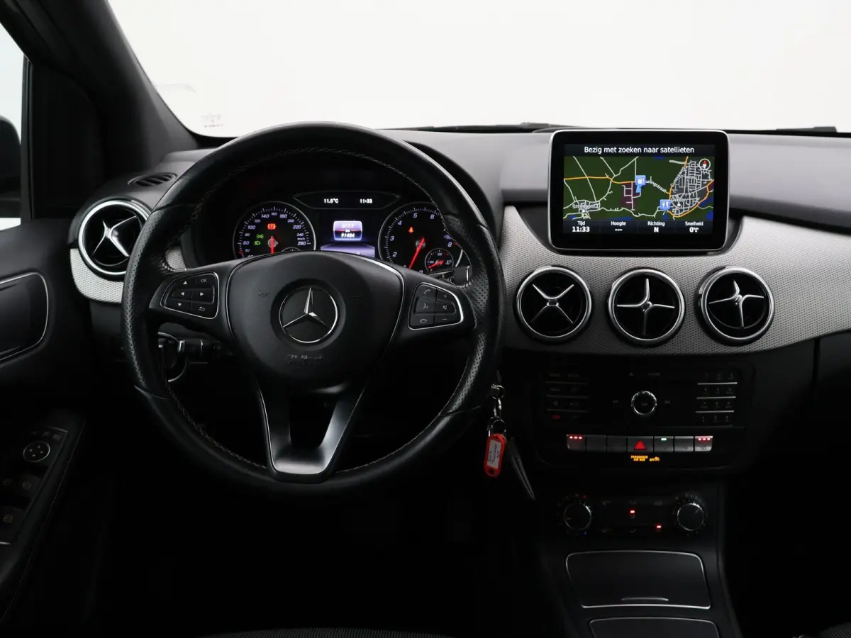 200 AUT7 156 PK AMG SPORT + NIGHT PACK | TREKHAAK | CAMERA | COMAND NAVIGATIE