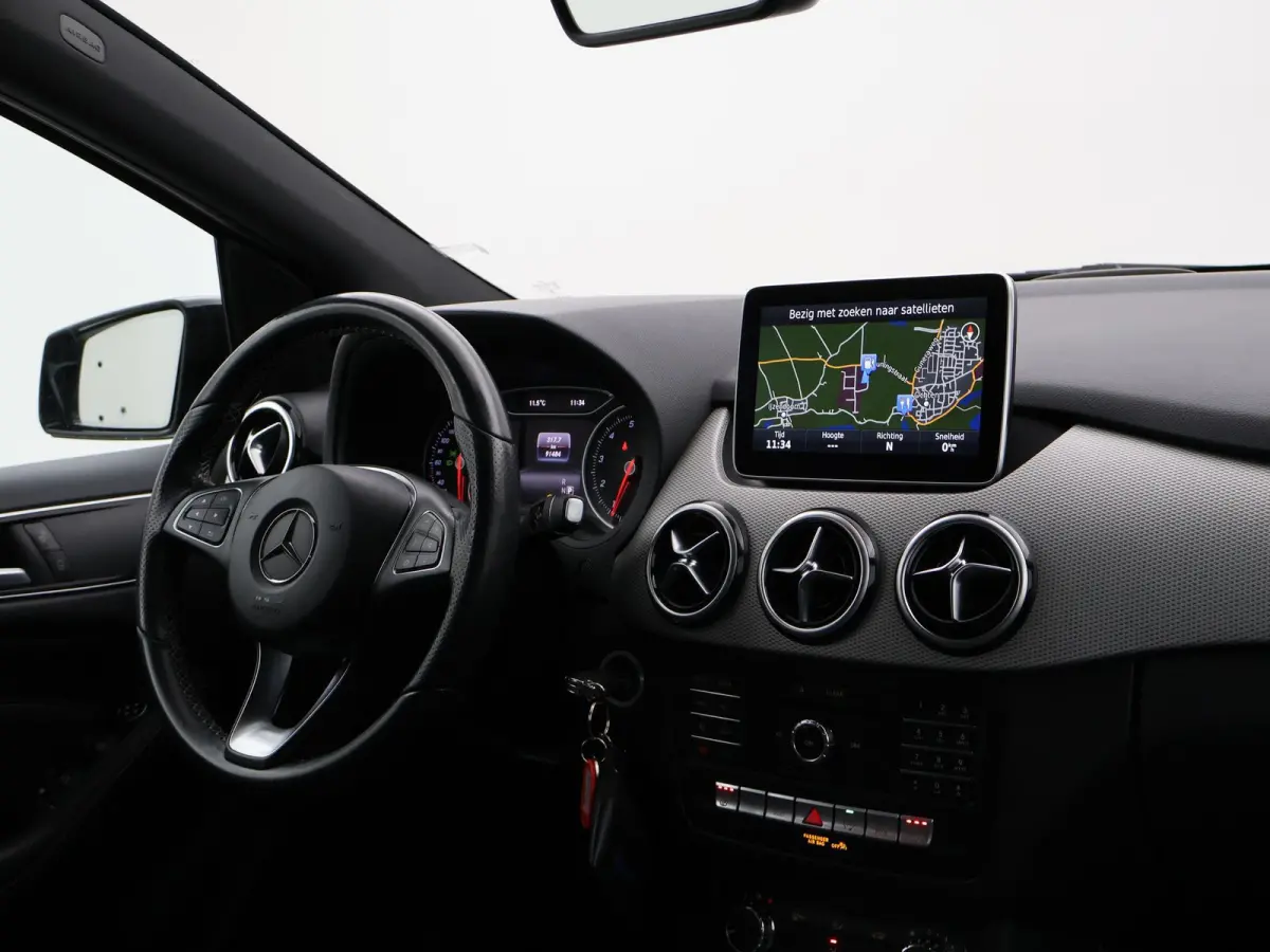 200 AUT7 156 PK AMG SPORT + NIGHT PACK | TREKHAAK | CAMERA | COMAND NAVIGATIE