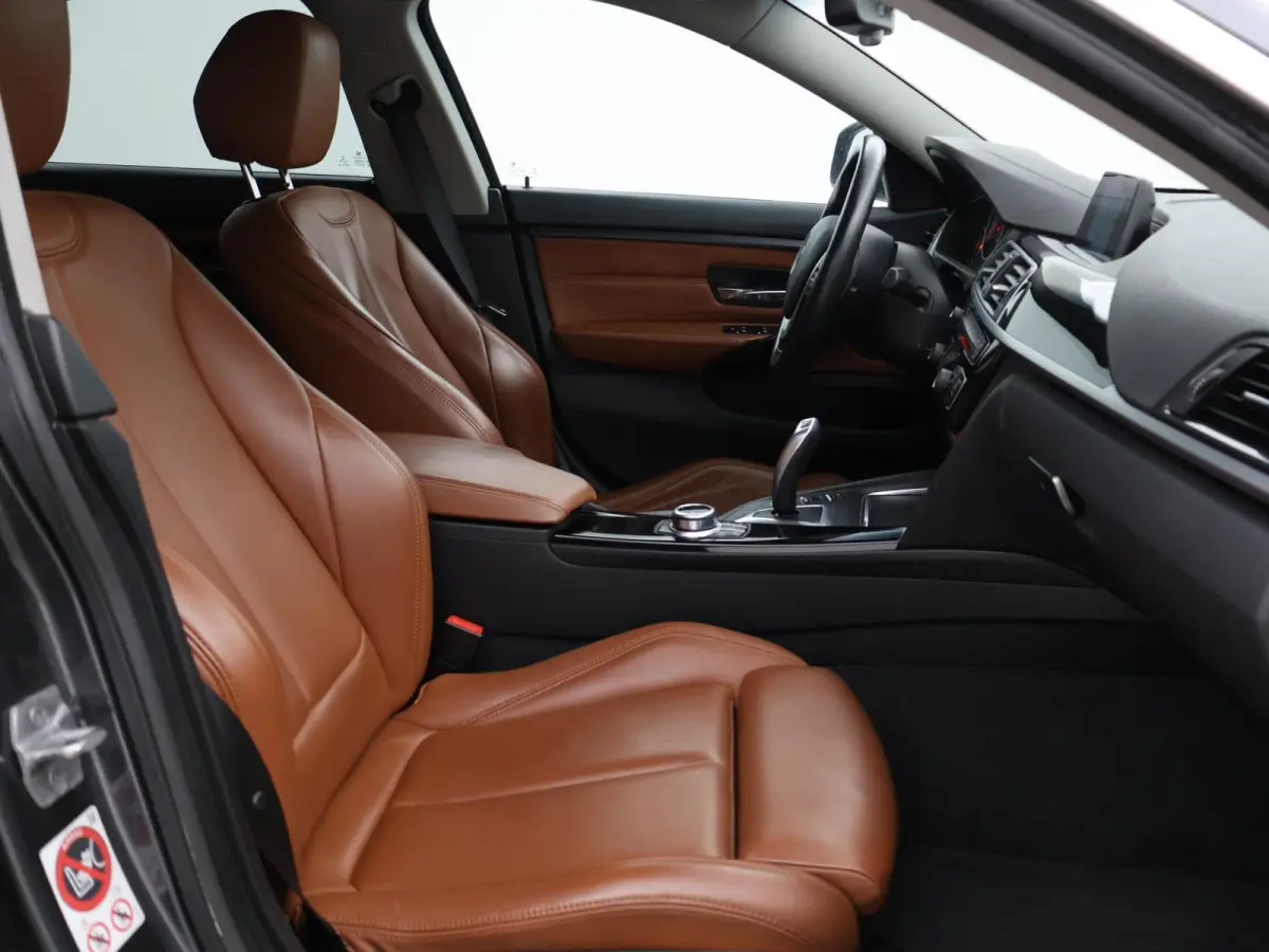 418i EXECUTIVE | LEDER | NAVI | STOELVERWARMING | LED | 18 INCH LMV