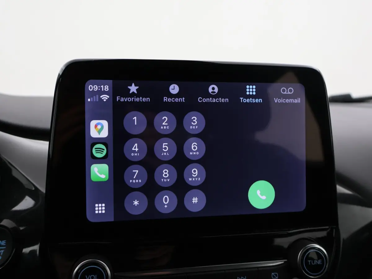 1.0 ECOBOOST AUT. ST-LINE + CAMERA | LED | CARPLAY