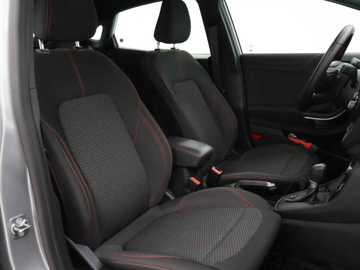 1.0 ECOBOOST AUT. ST-LINE + CAMERA | LED | CARPLAY