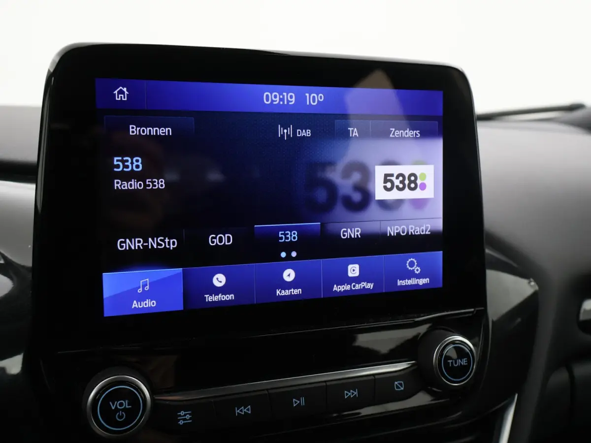 1.0 ECOBOOST AUT. ST-LINE + CAMERA | LED | CARPLAY